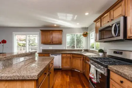 107f2936 b89b 4c rOVhK