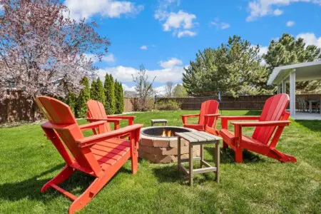 1e287a47 e4f2 41 6qkqF