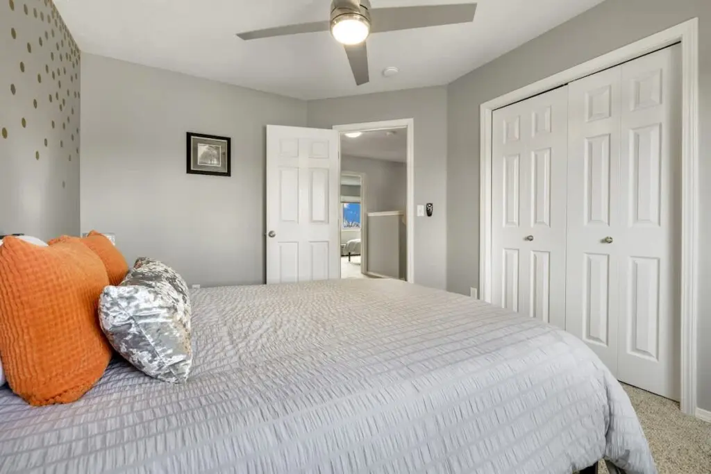 2197df52 d887 42 3oiQL