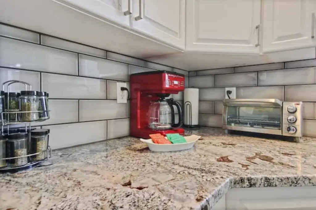 22104654 a6f1 49 SF8jM