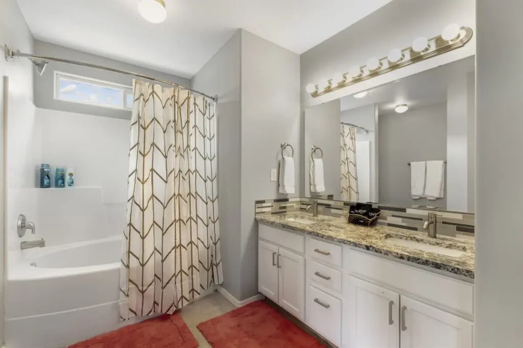 3165aaf8 f1aa 4f wgN7G