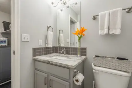 32613c46 6866 4e p0K1