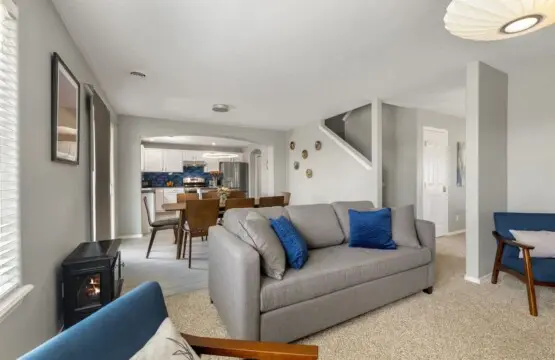 32d0c5a2 f906 4f p1zpI