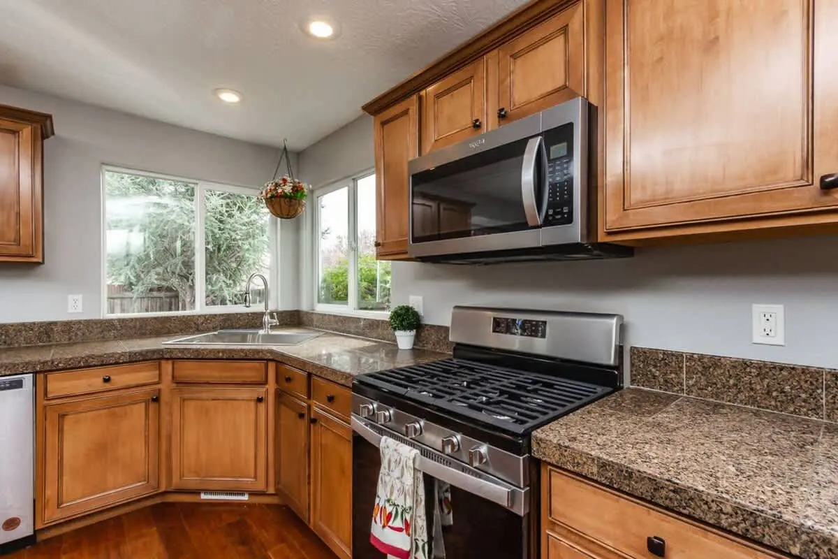 4f27fa48 ed46 49 e7XNf