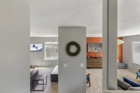 5d55e100 f591 4e zGgmP