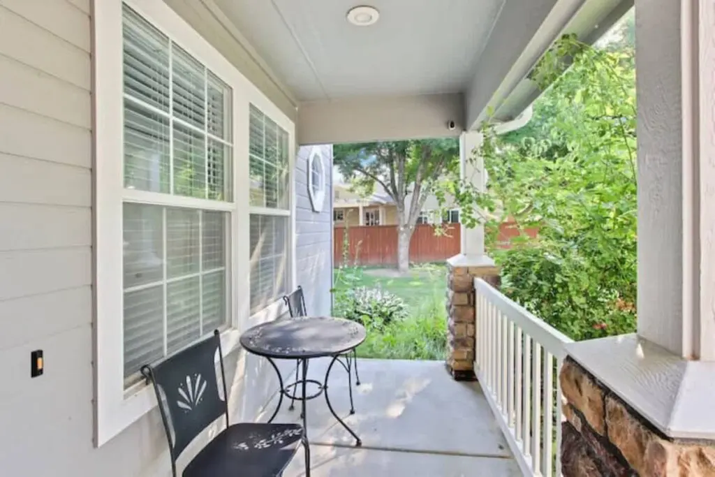 780e06d8 8778 4a b6clU