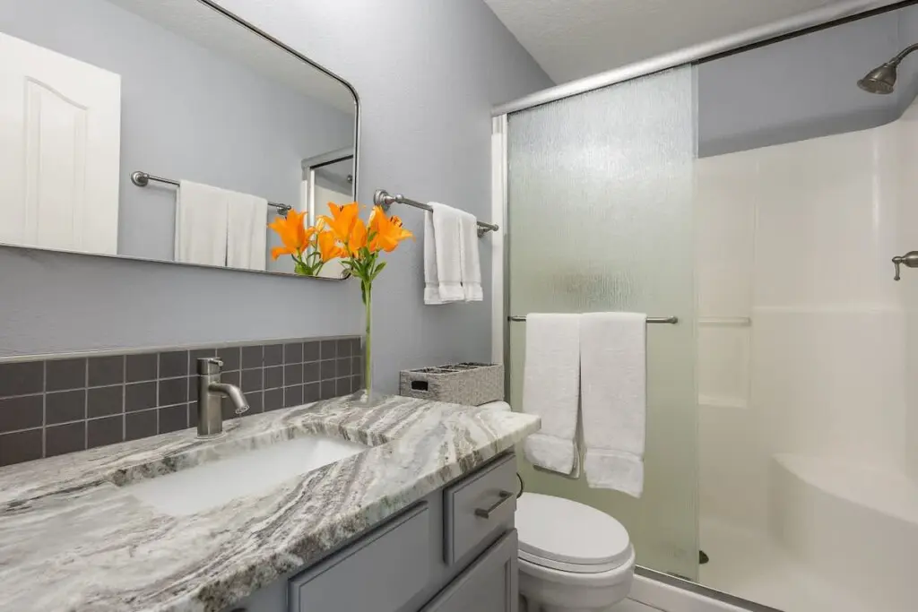 79890945 9dc6 41 W4Y3P