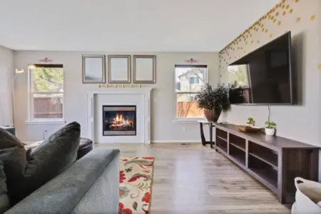 87d5213e b197 4e j0cqp