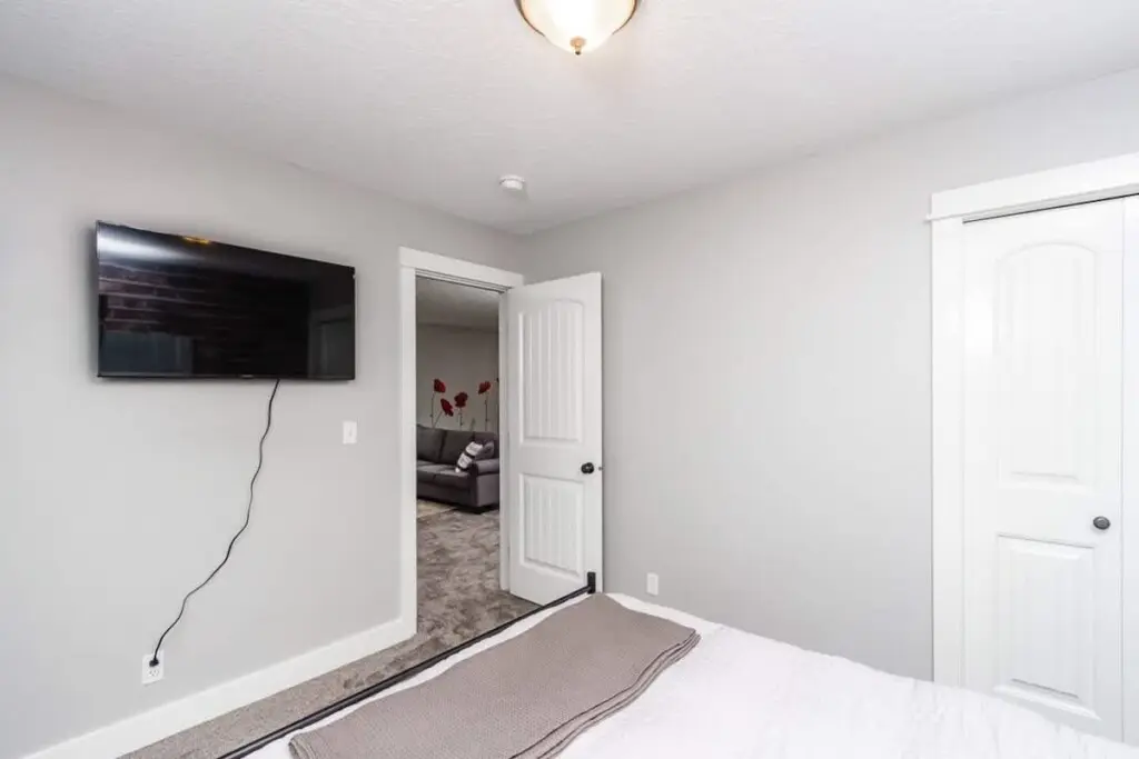 a4fc81c1 670a 44 pXI l