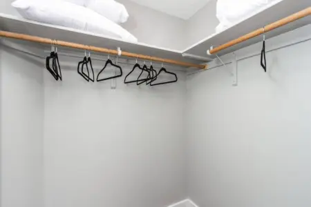 c2e7d971 29d3 46 9sG3d