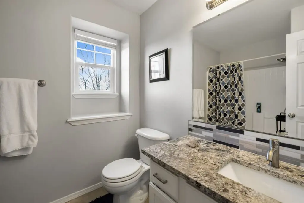 e735f6d9 5440 41 dC3iV