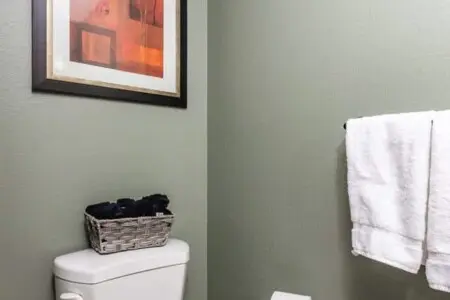 e9a7370a 5882 45 uX75R