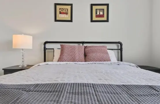 f7a09928 f1d6 48 d0Q4