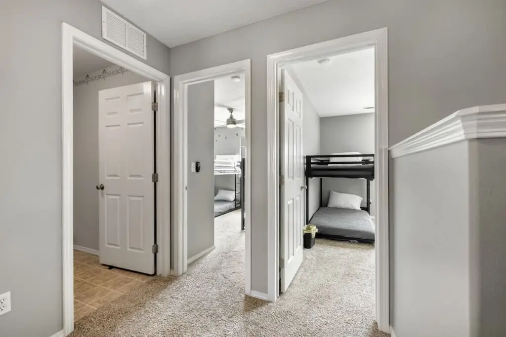 f8cfad3e 30d7 4e UfYpy